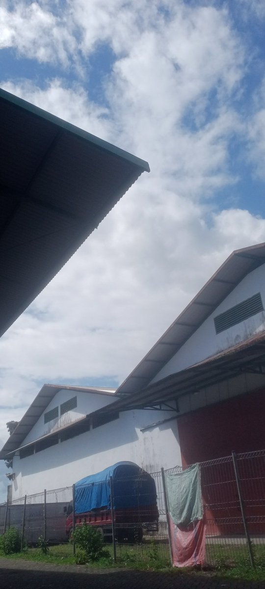 adi_bian's tweet photo. @pqpiki Dimana hujan, dari tadi terang sekali disini https://t.co/b974nsFtbT