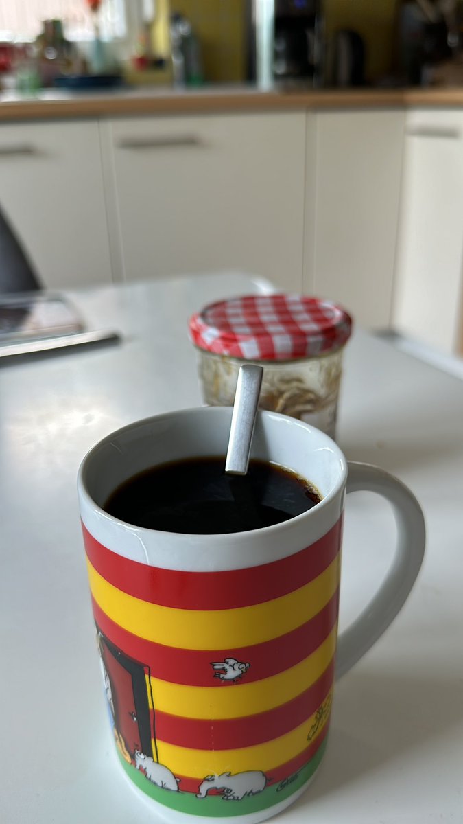 #kaffee1.0 #erstmalKaffee #butfirstcoffee #kaffee #kaffeetweet #coffee #coffeetweet #coffeeaddict #instacoffee #needcoffeenow