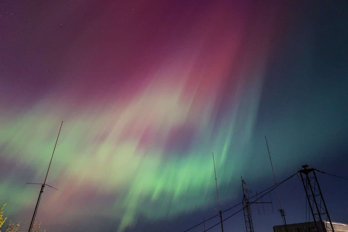 Loving all of your photos. What a night! More views from our office roof. #aurora #wawx