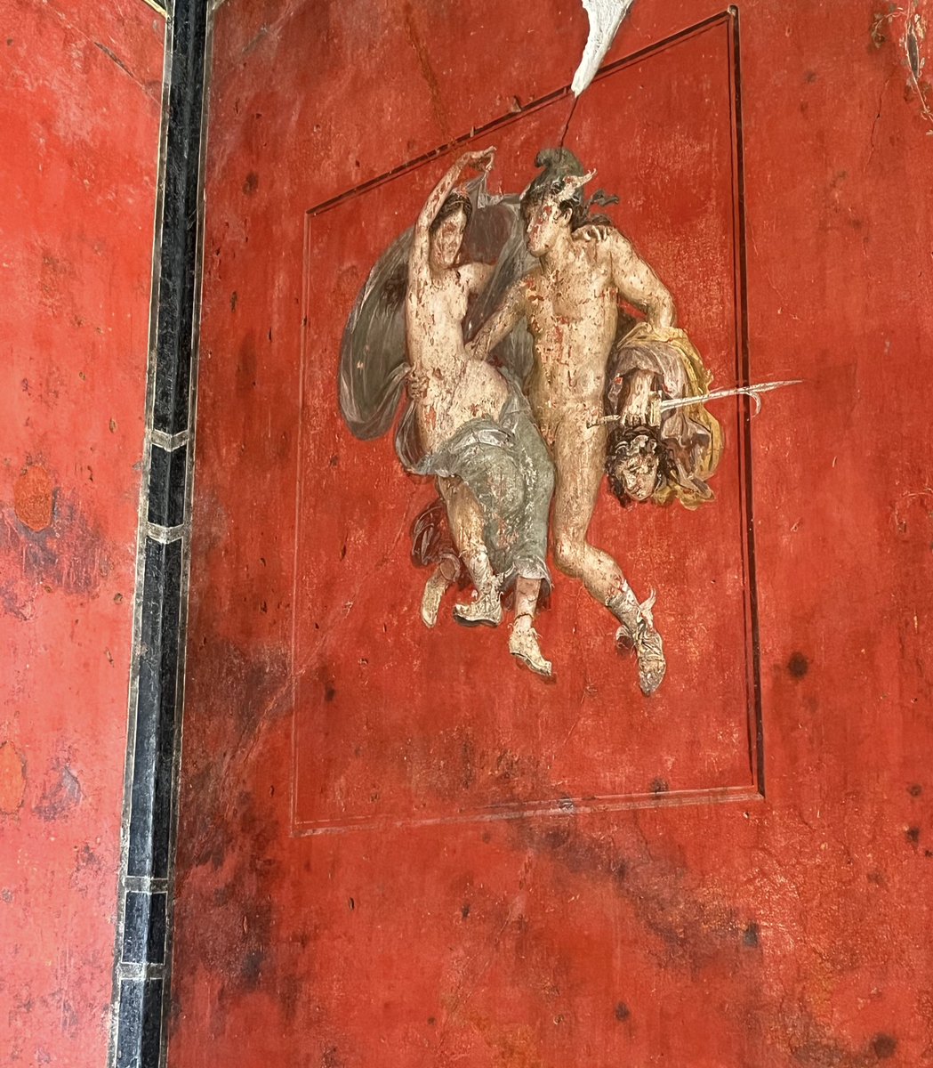 Le fameux rouge pompéien. Casa dei Vettii, @pompeii_sites.