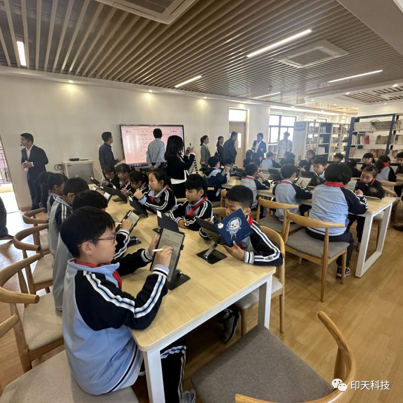 intechiwb's tweet photo. Guangzhou Huawan School chose #Intech as the trusted supplier to assist it in building a smart library recently.

#shoollibrary #publiclibrary #academiclibrary #RFIDtechnology #selfservicekiosk #libraryanalytics #selfcheckout #LMS #ILS

https://t.co/W0Y2VCJvkD https://t.co/4luEzC1m9B