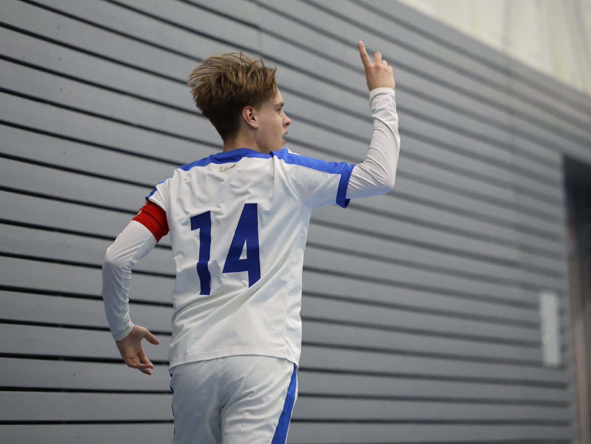 Valtakunnallisesta pelaajakehitystapahtumasta runko ensimmäiselle U19-poikien futsalmaajoukkueleirille 💪

Uusi U19-poikien futsalmaajoukkueen 2006–2007-syntyneistä koostuva ikäluokka kokoontuu ensimmäiselle leirilleen 26.–29.5. Huhtikuussa järjestetyn valtakunnallisen