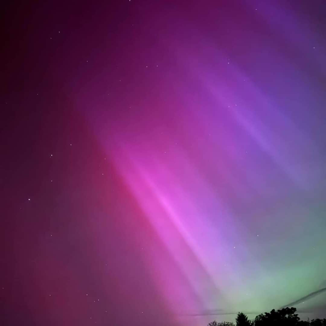 Wow! Did you see the #NorthernLights  last night in #Plymouth? Possibly a once in a lifetime experience as a result of a strong solar storm. This photo is thanks to Sam Matthews up by Derriford.