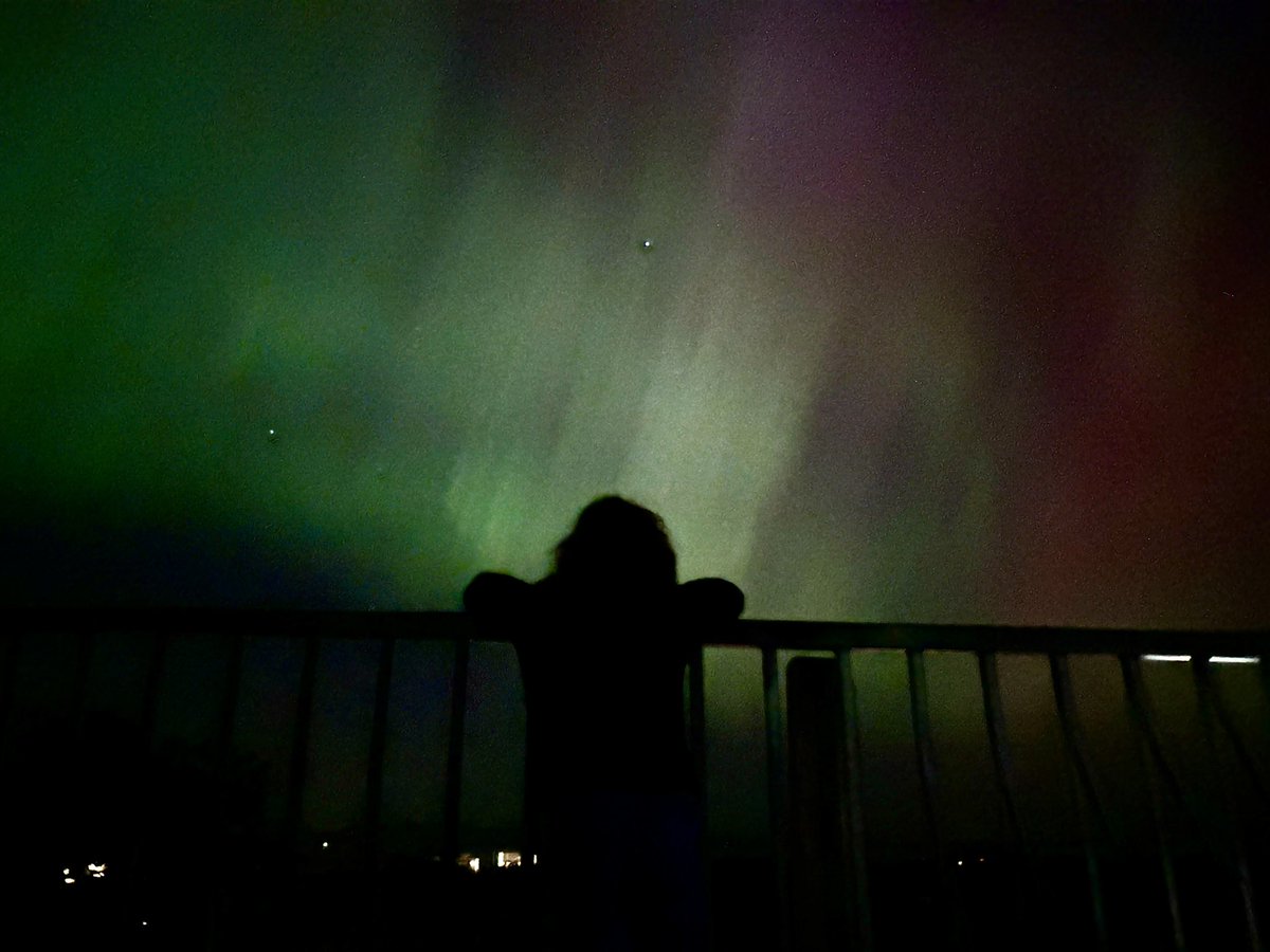 The Northern Lights over Victoria through the eyes of an 8 year old. An incredible show in the sky. #NorthernLights