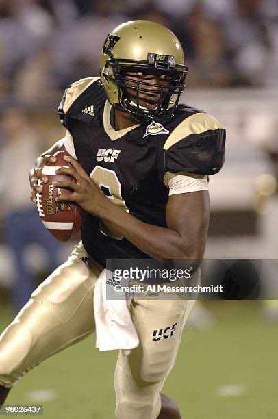 VinDiGioiaUCF's tweet image. Who was playing Quarterback at your first college football game?

Giovanni Carmazzi #HofstraPride 
My first game as a student: 
Steven Moffett #UCF #GKCO