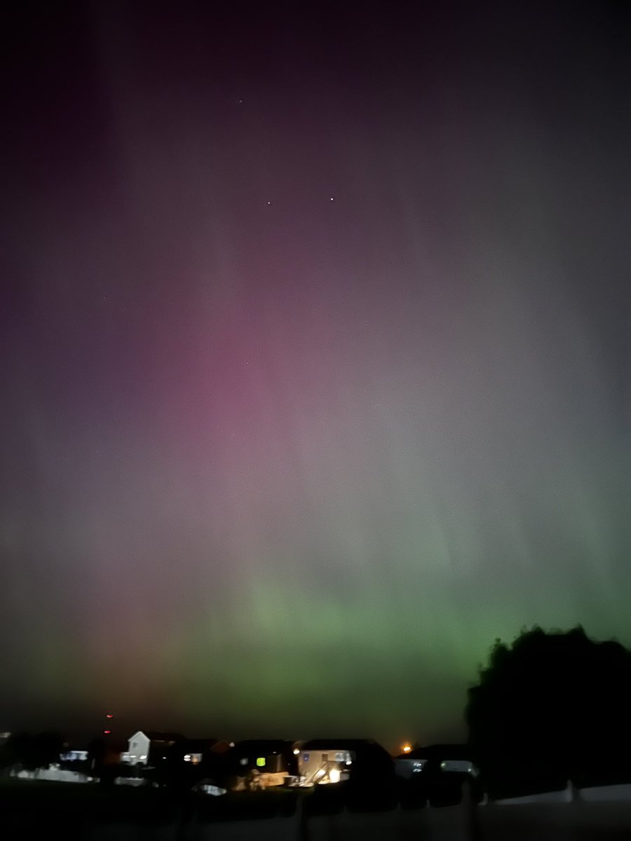 DawnT14's tweet photo. Right now, Waverly, NE https://t.co/C6mwD5wqdZ