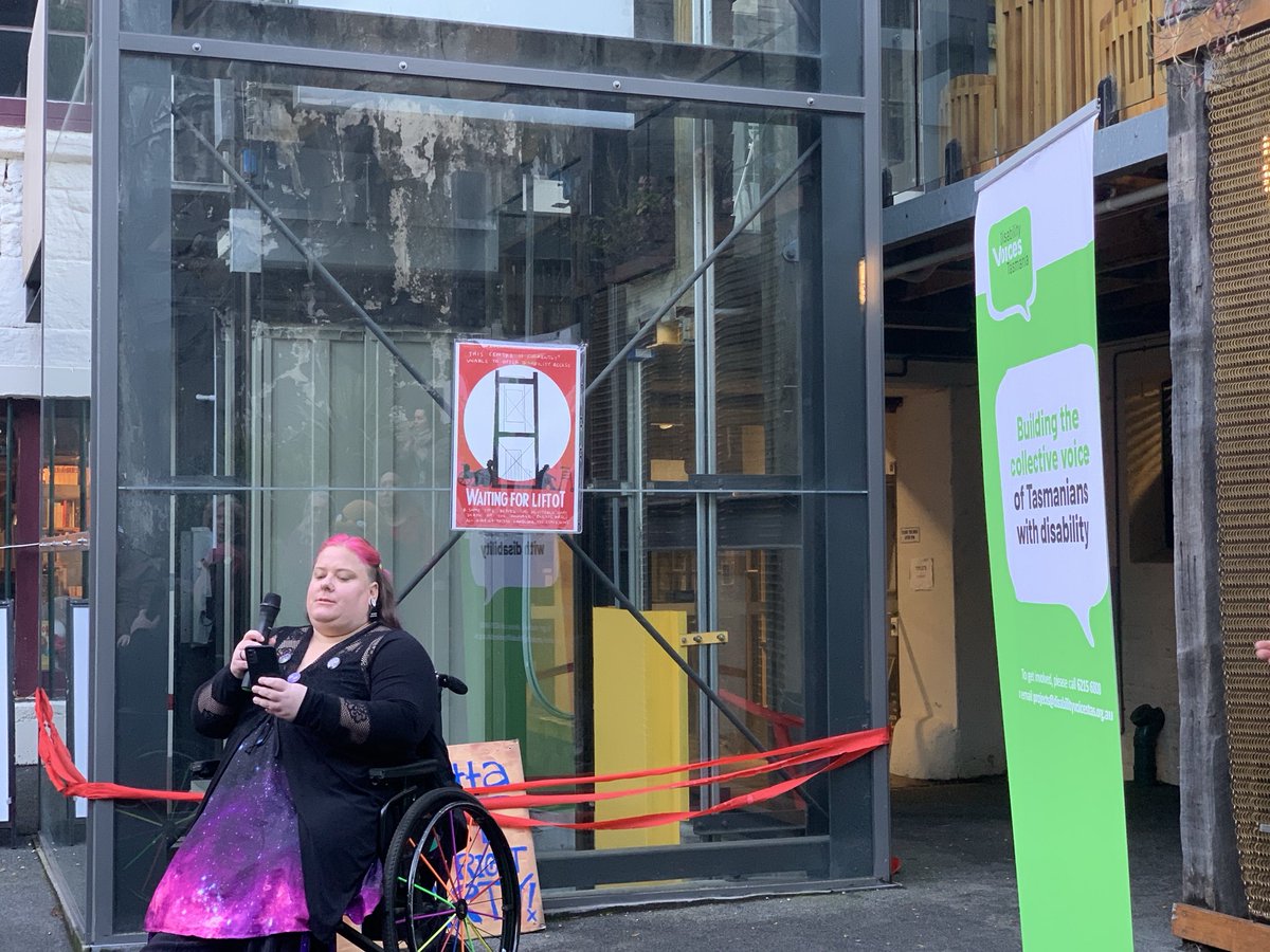 The fabulous ⁦@AnaPike30⁩ speaking about the impacts of broken lifts and other forms of inaccessibility at the #DisabilityRights rally at Salamanca Arts Centre ⁦@salarts⁩ #FixTheLift and put appropriate strategies in place to ensure access until the lift is fixed.