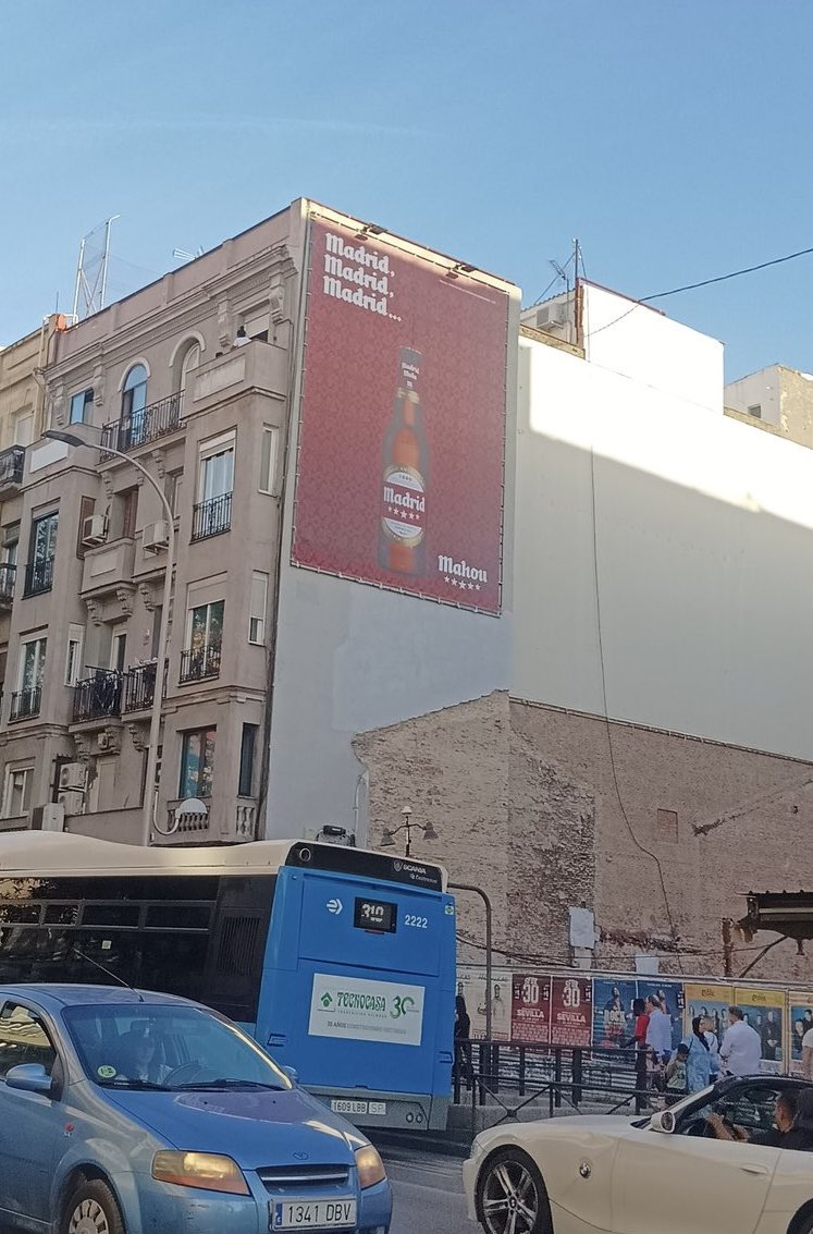 Ocultaron ccn cerveza las personas que dejaron morir.
Y lo han vuelto a hacer.