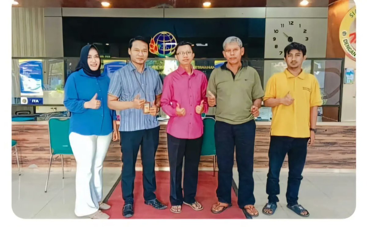 kantahdemak's tweet photo. Kegiatan PELATARAN (Pelayanan Tanah Akhir Pekan) di Kantor Pertanahan Kabupaten Demak, Sabtu, 11 Mei 2024.
Jam pelayanan:
PELATARAN (Pelayanan Pertanahan Akhir Pekan)
Sabtu-Minggu pukul 08.00-12.00 WIB
#KementerianATRBPN
#ATRBPNDemak
#Simerah
#SiapMelayanidenganRamahdanAmanah https://t.co/QUZLdBzSM5