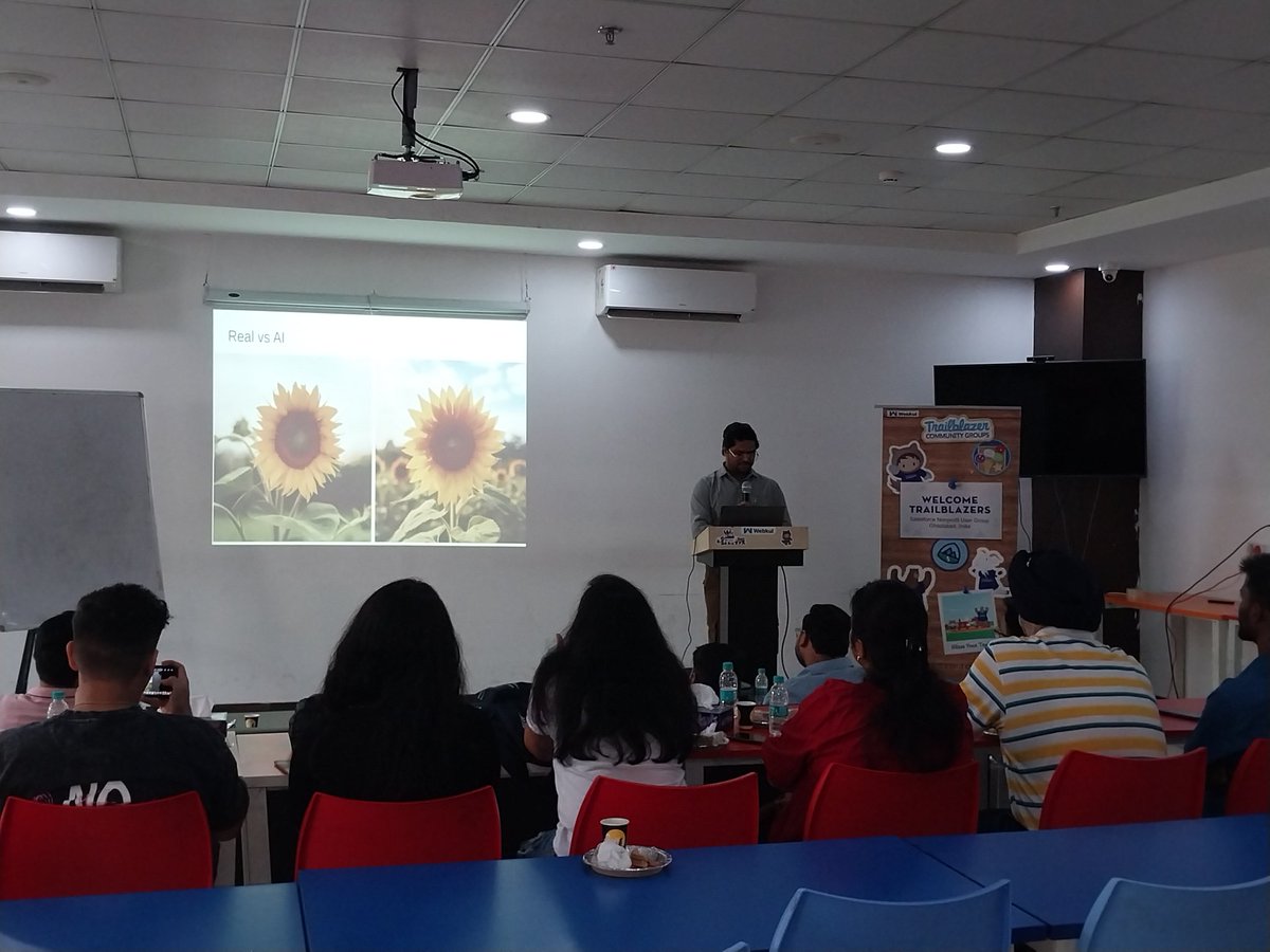 Session on Einstein copilot ✈️
@madhukar_ashish 

#beatrailblazer 
#TrailblazerCommunity 
#Salesforce 
#trailhead