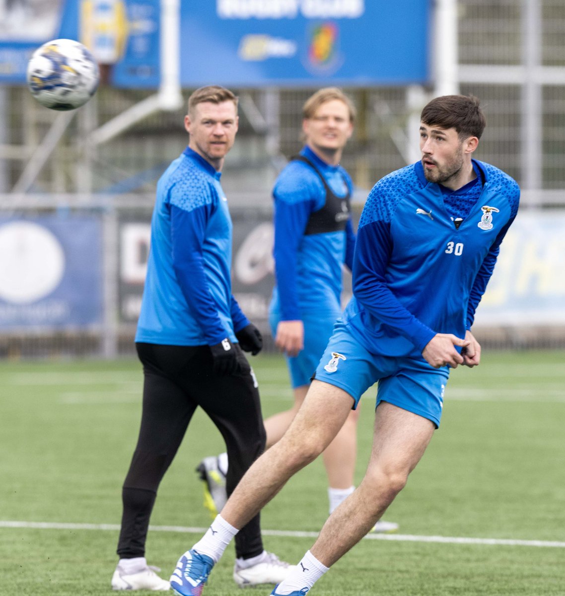 🗞️ | Duncan Ferguson has confirmed that James Carragher is available for todays Scottish Championship Play Off Semi-Final second leg. The Latics-loanee has been recovering from a knock, and played just the final 15 minutes last time out. Inverness v Montrose | 3pm KO 🏟️ #wafc