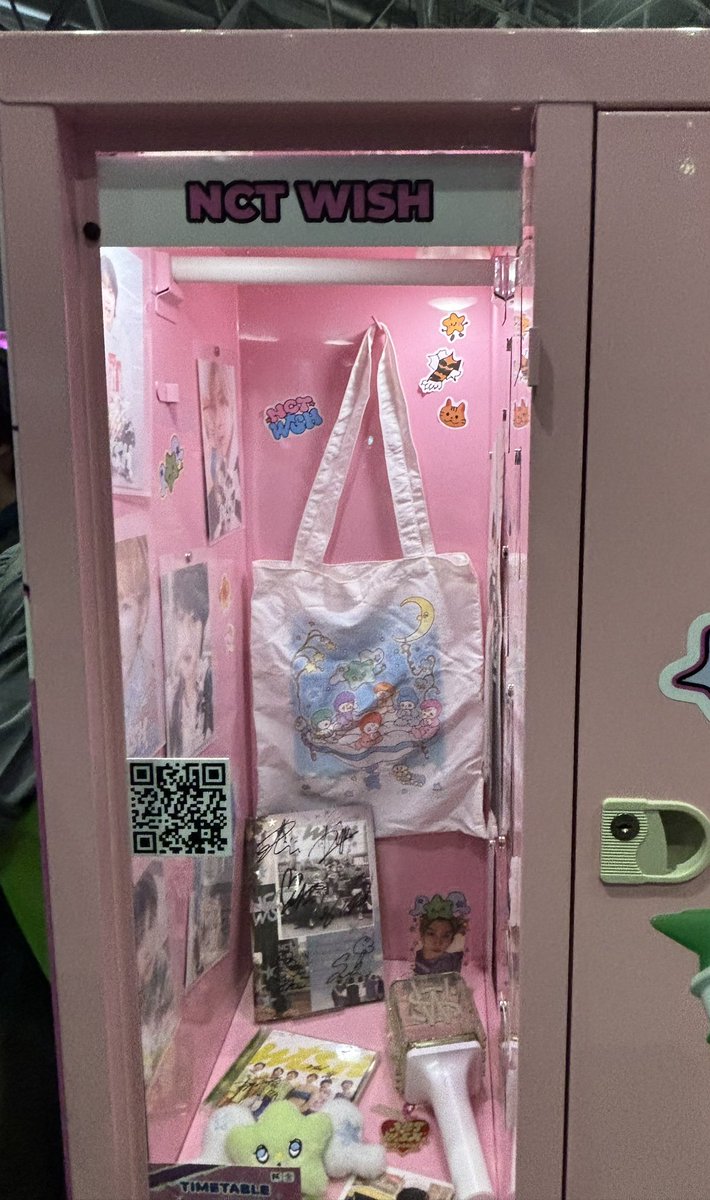 KpopFanFocus's tweet photo. NCT WISH locker at KCON Japan 2024

#NCT
#NCTWISH
#NCTWISHKCON
#NCTWISHKCONJAPAN
#NCTWISHKCONJAPAN2024 https://t.co/9QNhOi6b9n
