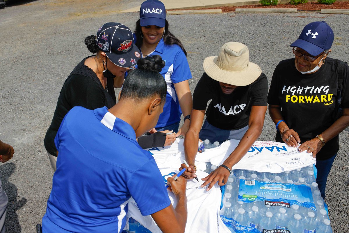 Since the start of the #JacksonWaterCrisis, the NAACP has been at the forefront of advocacy efforts in the state — and we’re committed to finishing this fight. Sign our petition calling on Gov. @tatereeves (R-Miss.) to do right by the people of Jackson: bit.ly/3QHwMpX