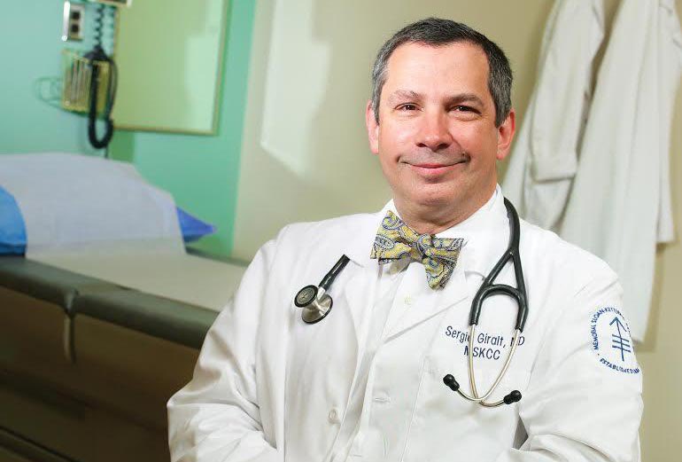 Sergio Giralt estudió en la UCV. Desde 2010 es jefe de la Unidad de Trasplante del Memorial Sloan Kettering Cancer Center de NY. Se especializa en trasplante de médula ósea. Hacen 450 trasplantes al año. venezuelaproductiva.com/sergio-giralt-…
Nuestros médicos son siempre #OtraBuenaNoticia 🙌🏻🇻🇪