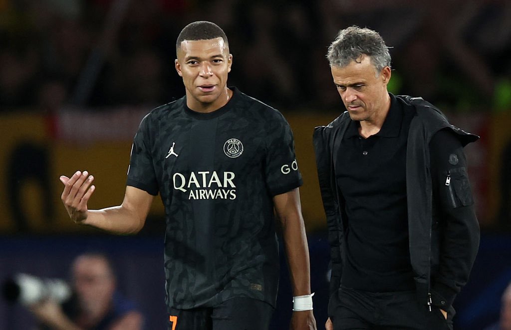 🔴🔵🇫🇷 Luis Enrique: “We all knew that Kylian Mbappé was gonna leave PSG. No changes, it’s all the same for us. I wish Mbappé all the best”.

“I remain convinced that next season we will be stronger. Mark my words. PSG will be stronger next season”.