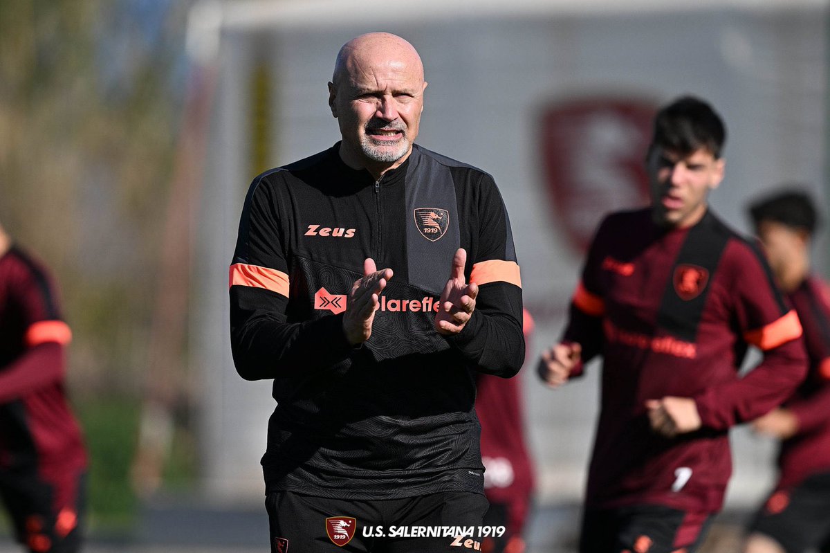 🎙️Colantuono: “Mentalità e spirito giusto per fare una partita importante” Le dichiarazioni del tecnico granata alla vigilia di Juventus - Salernitana 👉 shorturl.at/elmNV #JuventusSalernitana #macteanimo #forzagranata #salernitana #uss1919