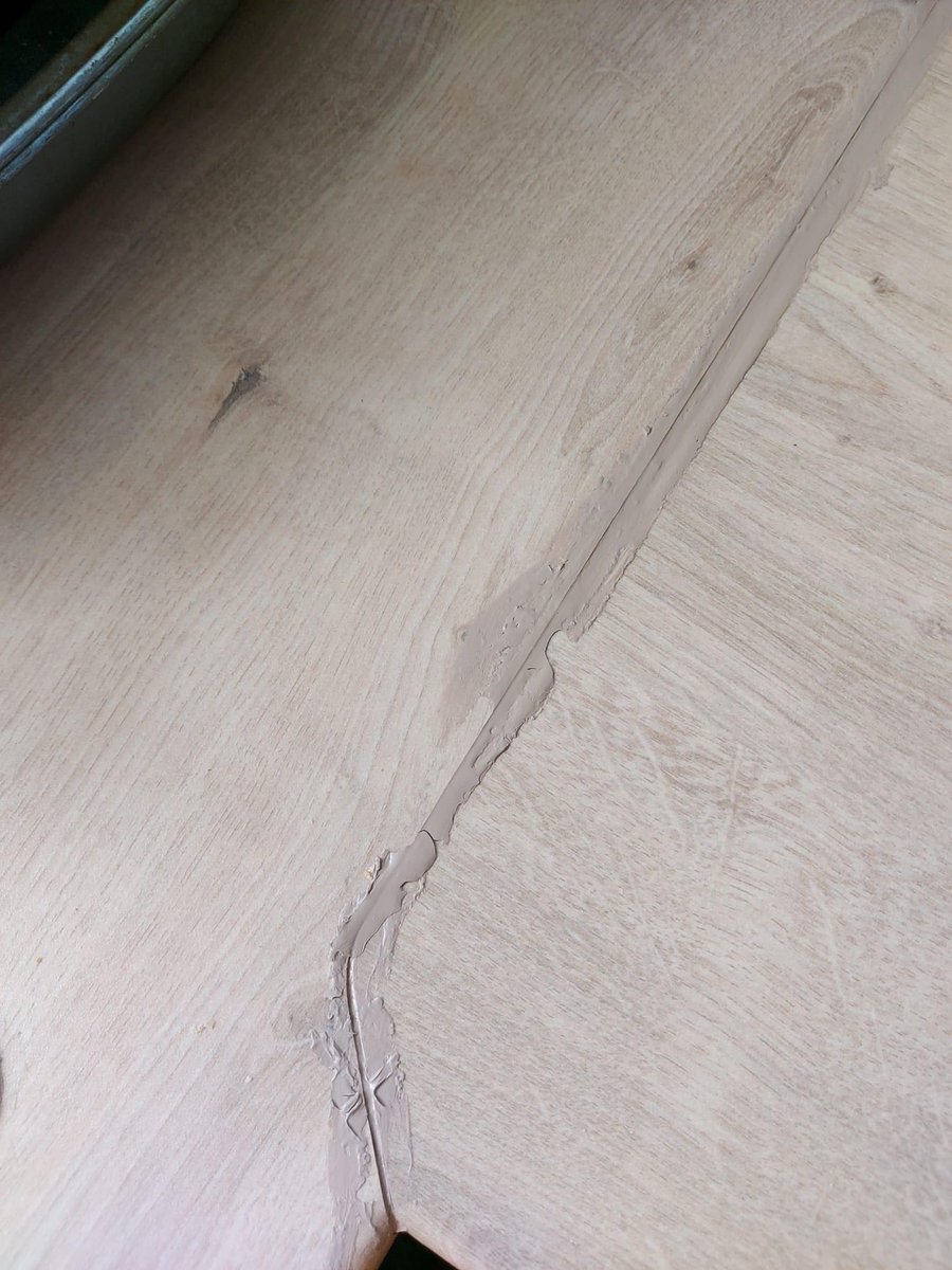 emmapoweruk's tweet image. My sisters shiny new @BandQ  kitchen. 10k and two weeks in, installer disappeared and B&amp;amp;Q happy to abandon her as they can’t /wont assist. Name and shame B&amp;amp;Q Dartford.