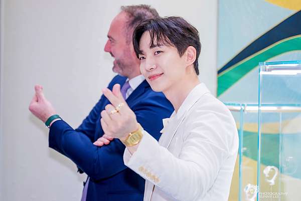 【攝影 | 李俊昊】就是李俊昊 sunny989.pixnet.net/blog/post/2339… #이준호 #LEEJUNHO #준호 #JUNHO #李俊昊 #ジュノ #PiagetxLEEJUNHO #피아제 #Piaget