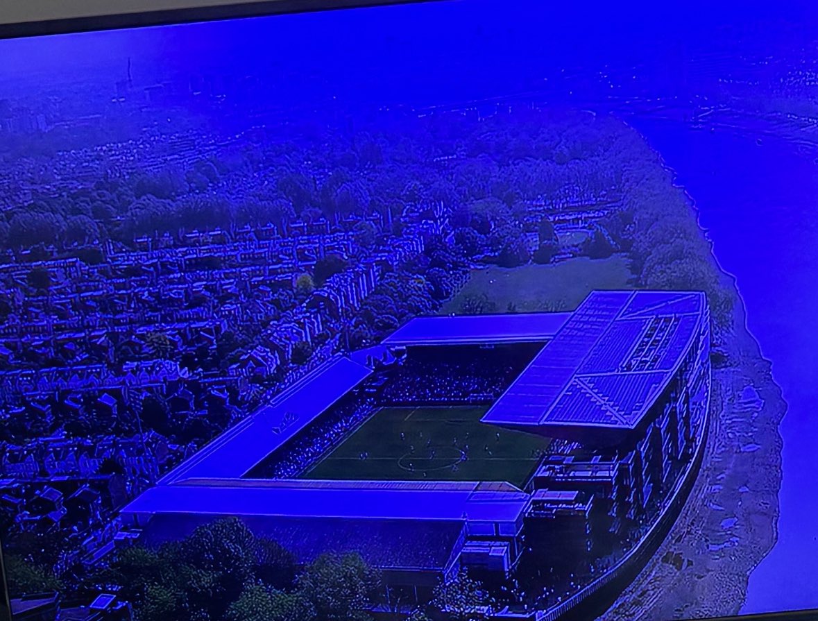 What Fulham have done with their new stand by the bank is beautiful 🤩