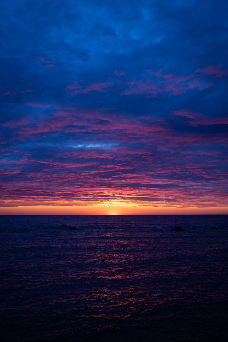 Share your sunset or sunrise photos with us! 🌅