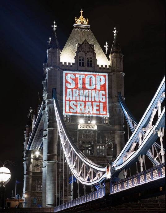 Palestinian activists get their message across on Londons iconic Tower Bridge.