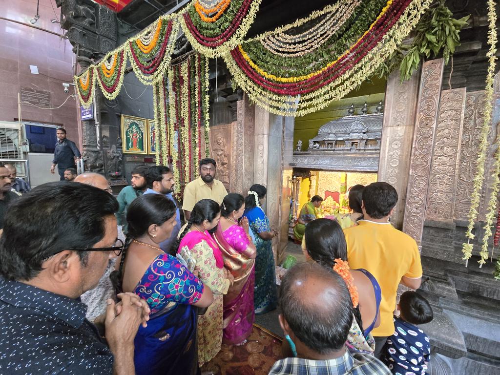 Blessed to visit the divine atmosphere at Sri Ujjaini Mahakali Devasthanam in Secunderabad, Telangana. The serenity and devotion here are truly uplifting. 

#Mahakali #Secunderabad #Telangana