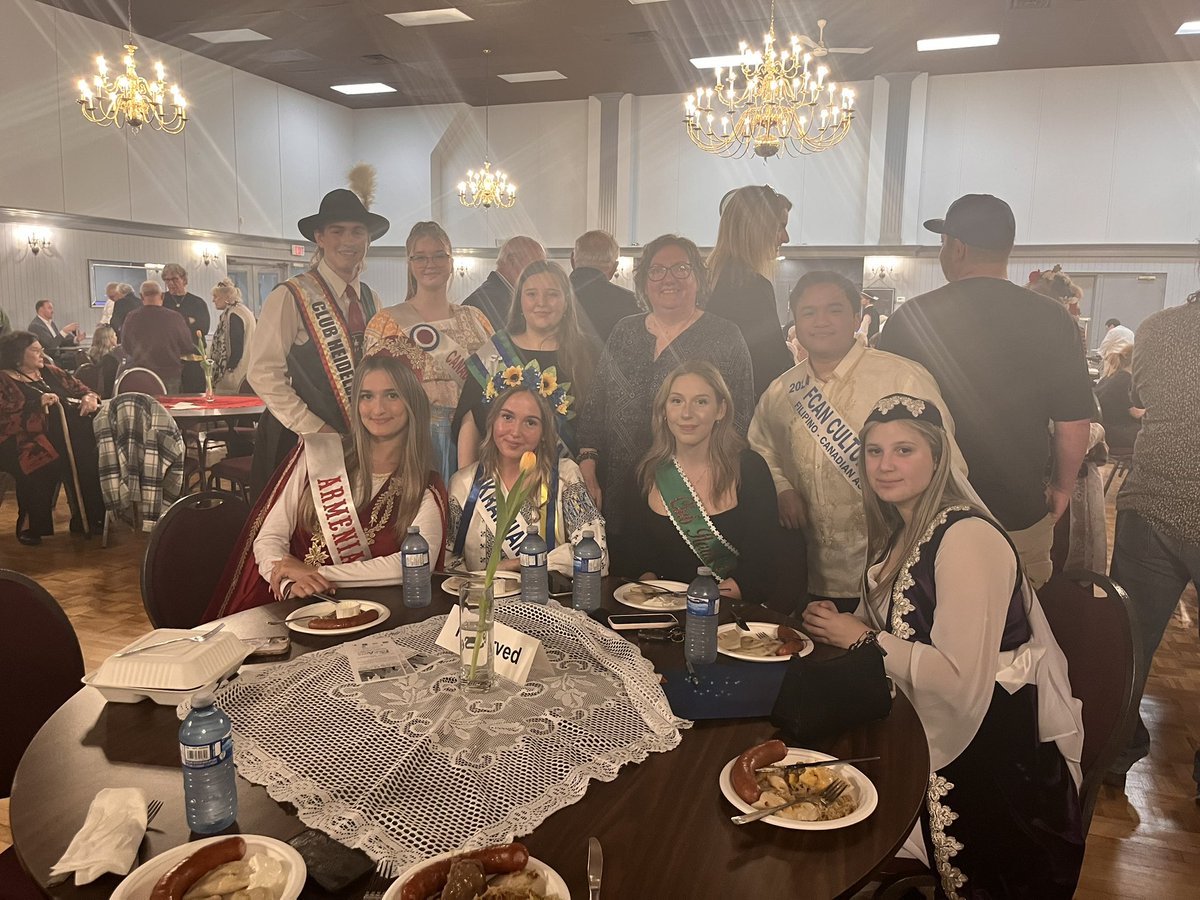 Another amazing week of multicultural events for <a href="/niagarafolkarts/">Bridges Niagara Immigrant and Refugee Services</a>. More to come next weekend. Congratulations to all those volunteers working for providing these opportunities to share various cultures for our community. <a href="/JennieStevens_/">Jennie Stevens</a> <a href="/MatSiscoe/">Mayor Mat Siscoe 🇨🇦</a>