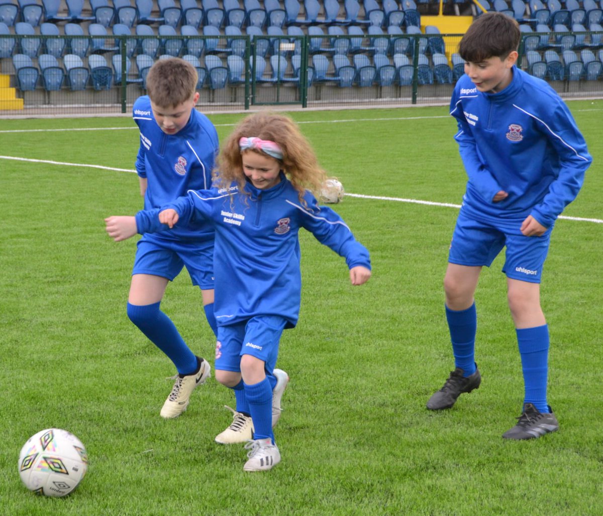 ⚽️One Day To Go⚽️ Sign up to our Junior Skills Academy Starting Tomorrow In St Colmans Park ✍️ cobhramblers.ie/junior-skills-… Spaces Filling Up Fast 🏟