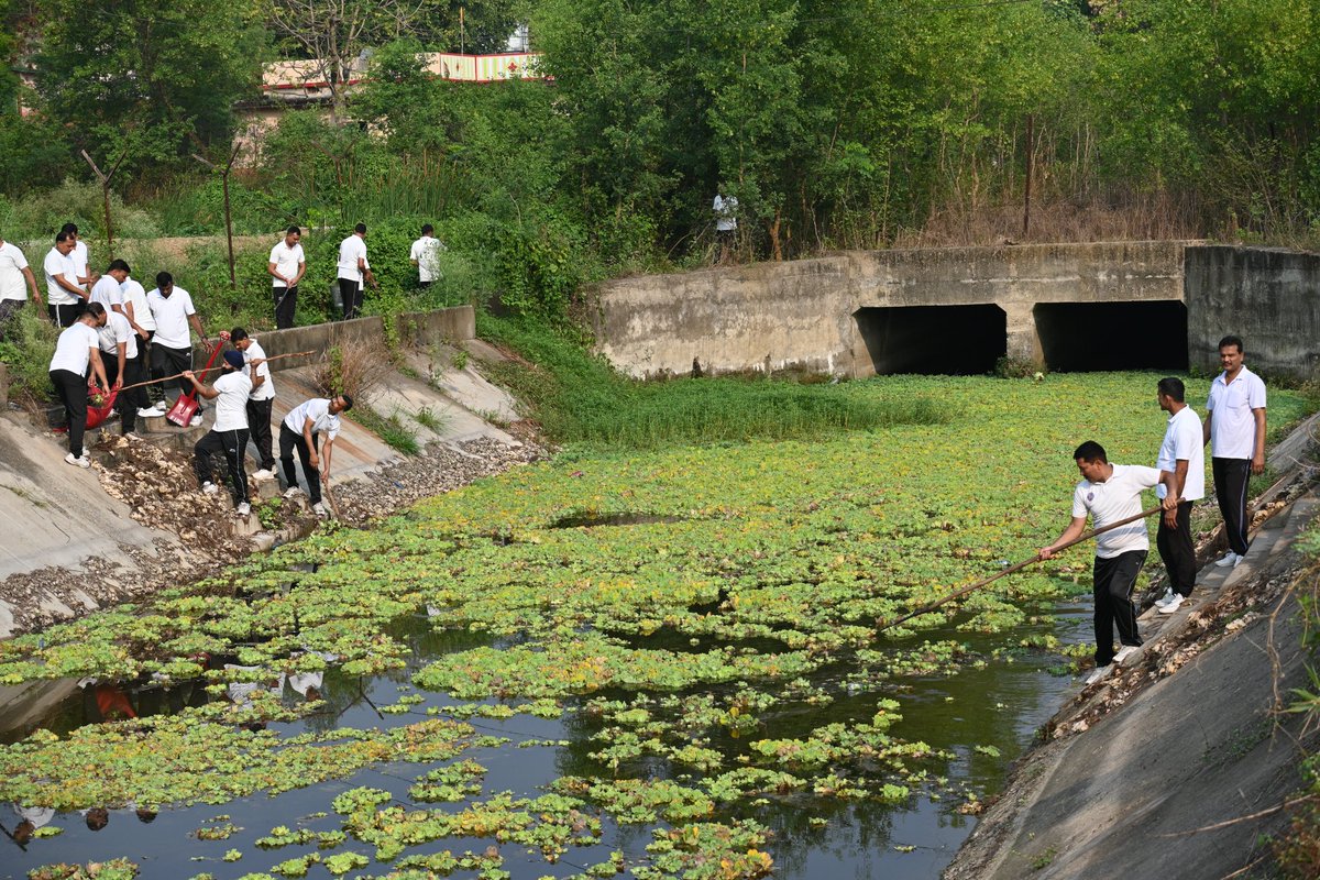 'Taking proactive steps towards a healthier tomorrow, @106BNRAF led a thorough cleanliness drive in the water body today as part of the 'Meri Life' program, safeguarding against waterborne diseases and fostering a cleaner, greener environment. 🌿🪰 #MeriLife #CleanlinessDrive'