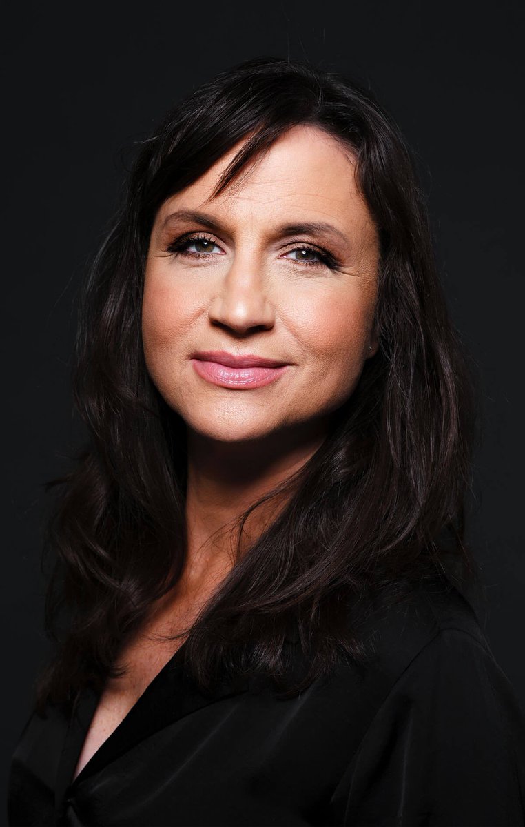 prosperous_x's tweet image. Imagine being an Eurovision ICON & then having your name attached to this year’s shitshow. I’m sure she’ll have to carry the whole show on her own, smooth the point presenting part & never host/get involved again :(
#PetraMede #ESC2024 #esc #Netherlands #europapa #sweden #ebu