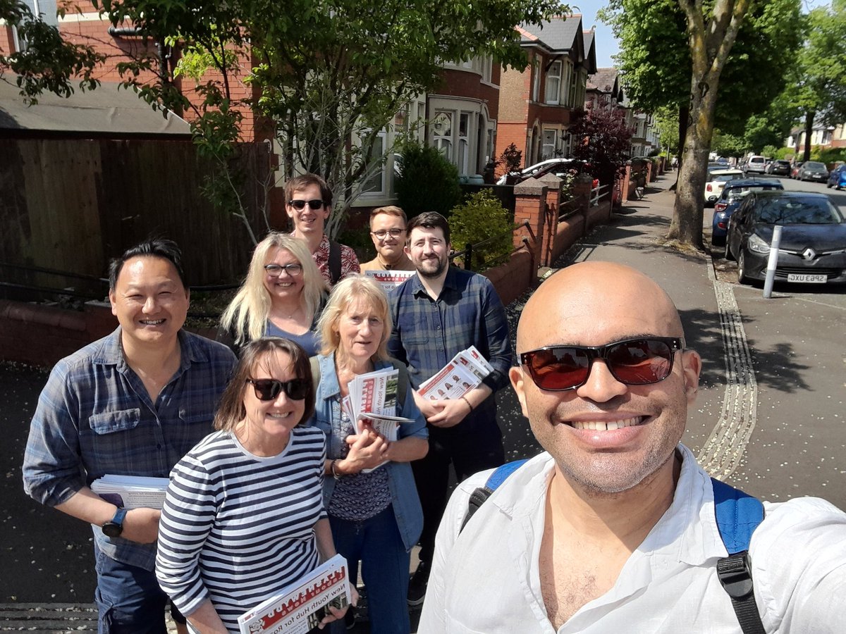 ☀️ Street surgery with @JoStevensLabour. Thank you to everyone who spoke with us.

#LabourDoorstep 🌹