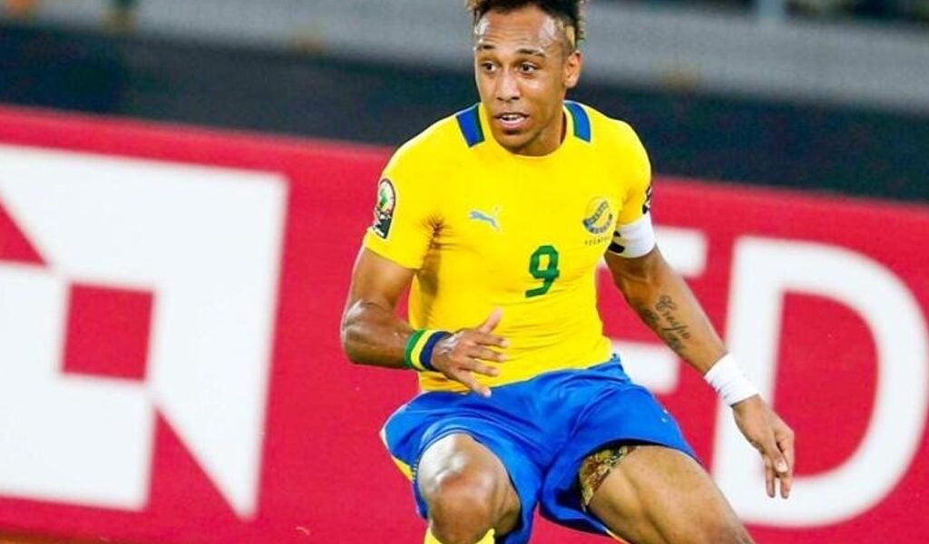 #Gabon : Aubameyang répond présent pour porter les couleurs de son pays lors des qualifications pour la #CoupeduMonde 2026
afrique7.info/gabon-aubameya…