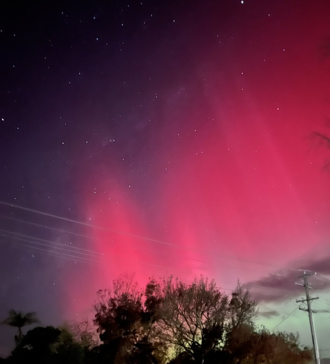 gamor11's tweet photo. Just amazing, truly. Wonthaggi, Victoria 
#AuroraAustralis #AuroraBoreal https://t.co/Imqq9jTSQa