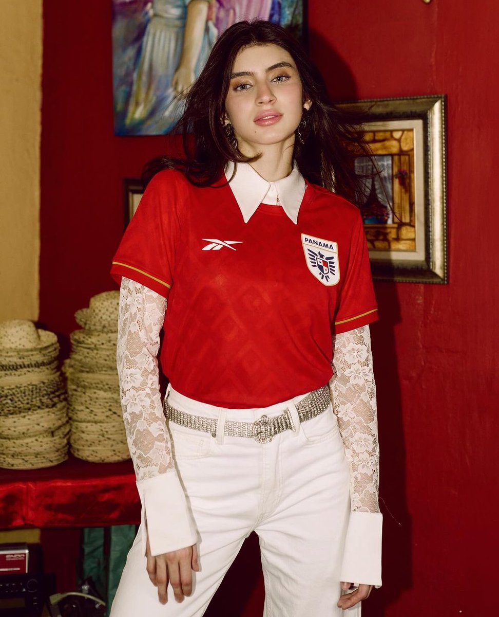 carolinatarte's tweet photo. Más fotos de este proyecto!!! Es un honor haber sido la fashion stylist de este gran proyecto @Reebok @fepafut https://t.co/eFYqxZuHtH