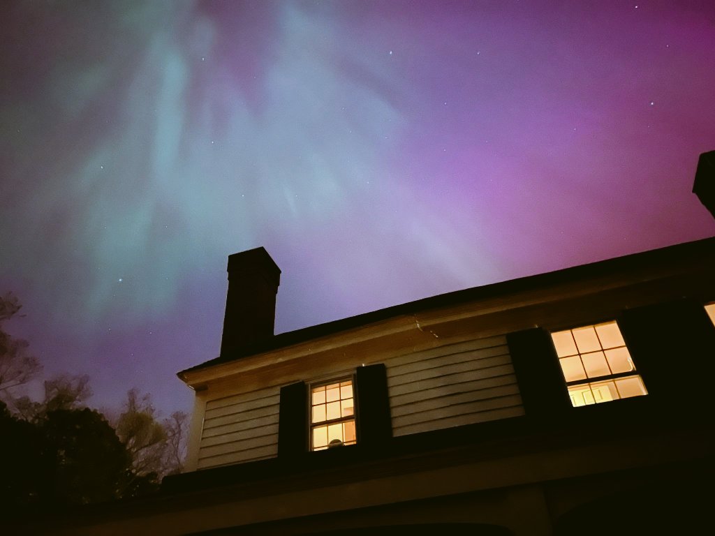 Rare personal post. I always thought I'd have to make a holiday out of viewing the Northern Lights. Instead I walked out my front door last night.