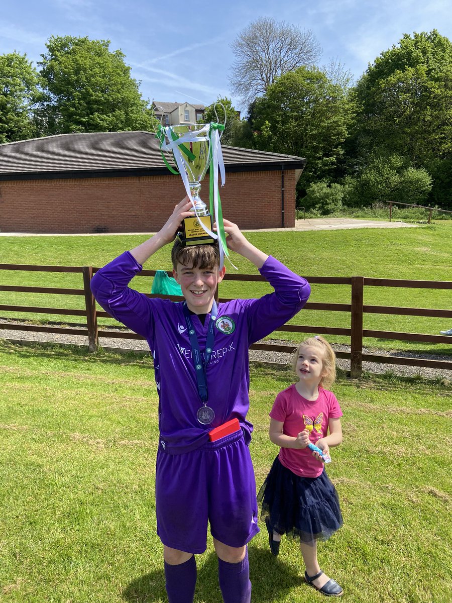 This lad has channeled his inner @emimartinezz1 all season along with his superb team. Today they lifted the league trophy #GoalkeepersUnion