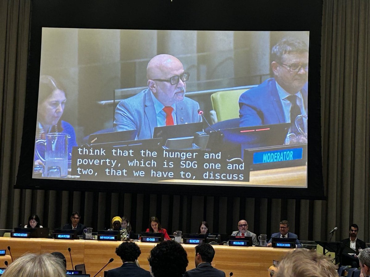 AI and CLIMATE CHANGE were the highlights of the UN STI Forum. Prof. Vladimir Crnojevic was the moderator of the session 3 where impacts of these two topics on SDG1 - Poverty and SDG2 - Hunger were discussed.

#Tech4SDGs 
#globalgoals 
#artificialintelligence 
#climatechange