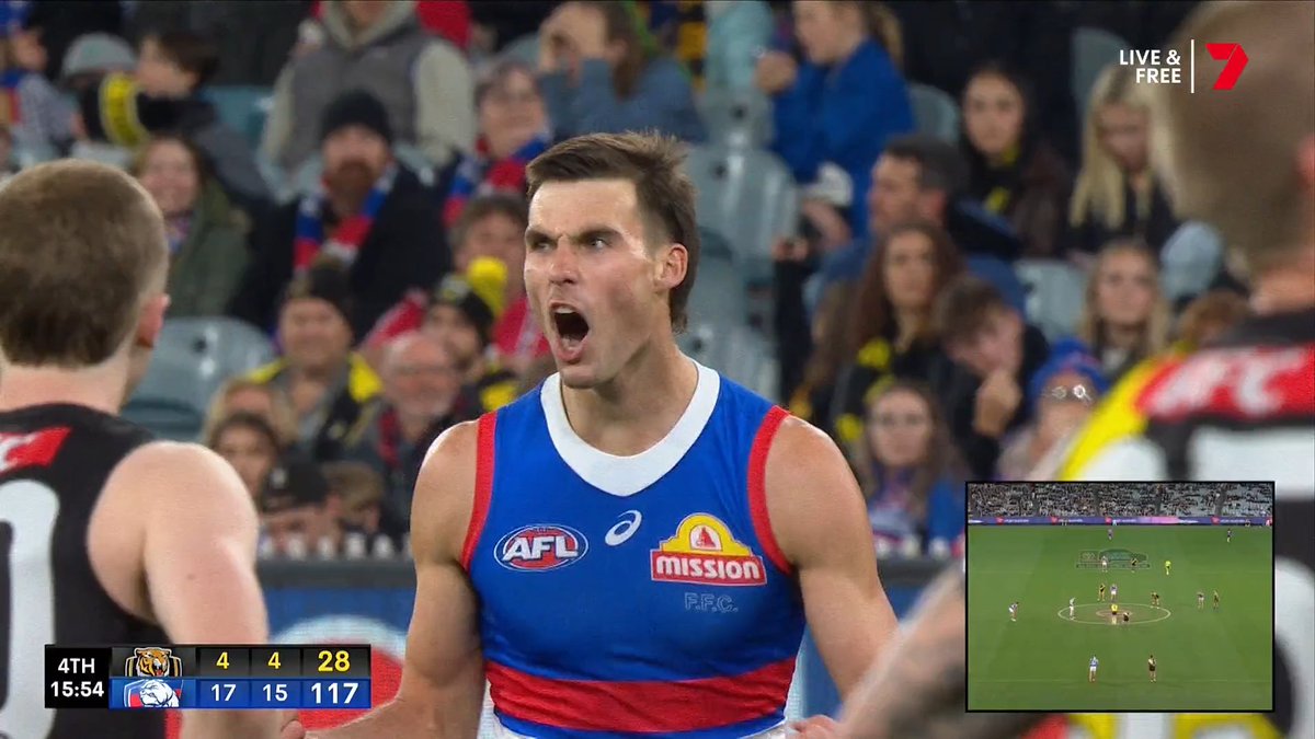 Sam Darcy has four and it's out to 89 points 😳 #AFLTigersDogs