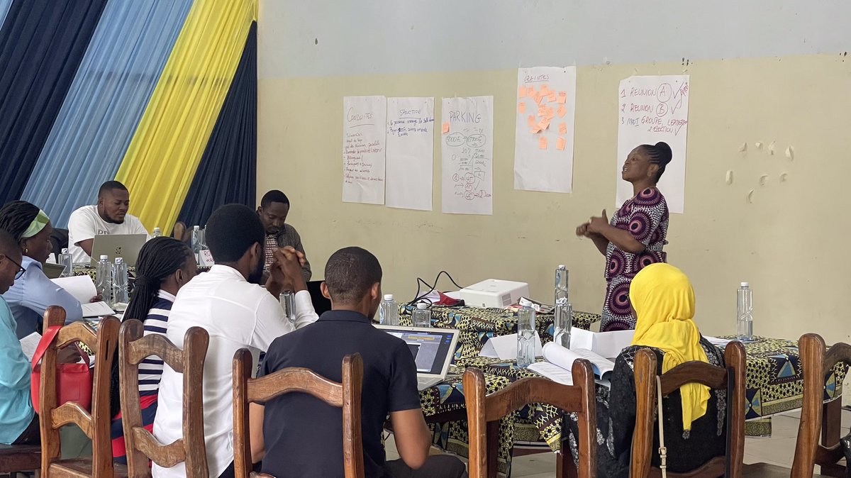 EKitholu's tweet photo. #le privilège de former les facilitateurs des clubs et staff Parde sur l’approche AVEC dans le cadre du projet #TUMA+, pour répondre au 3e outcome : ‘promouvoir les perceptives entrepreneuriales des jeunes et des femmes’ @caredrc @NLkinbrazza @PardeEstRDC https://t.co/87pt2cvBgh