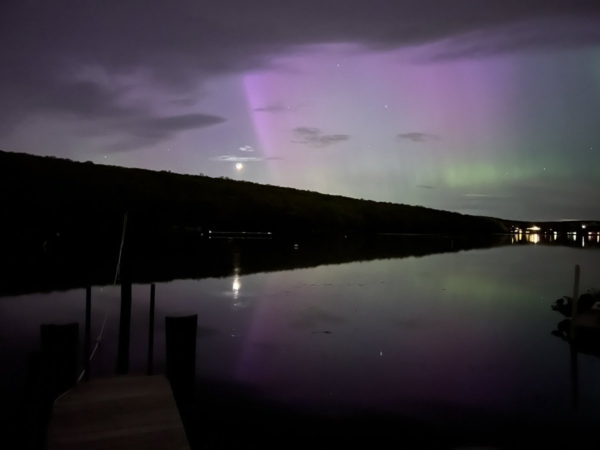Northern lights in Connecticut last night #Auroraborealis so tired today but worth it for this bucket list moment