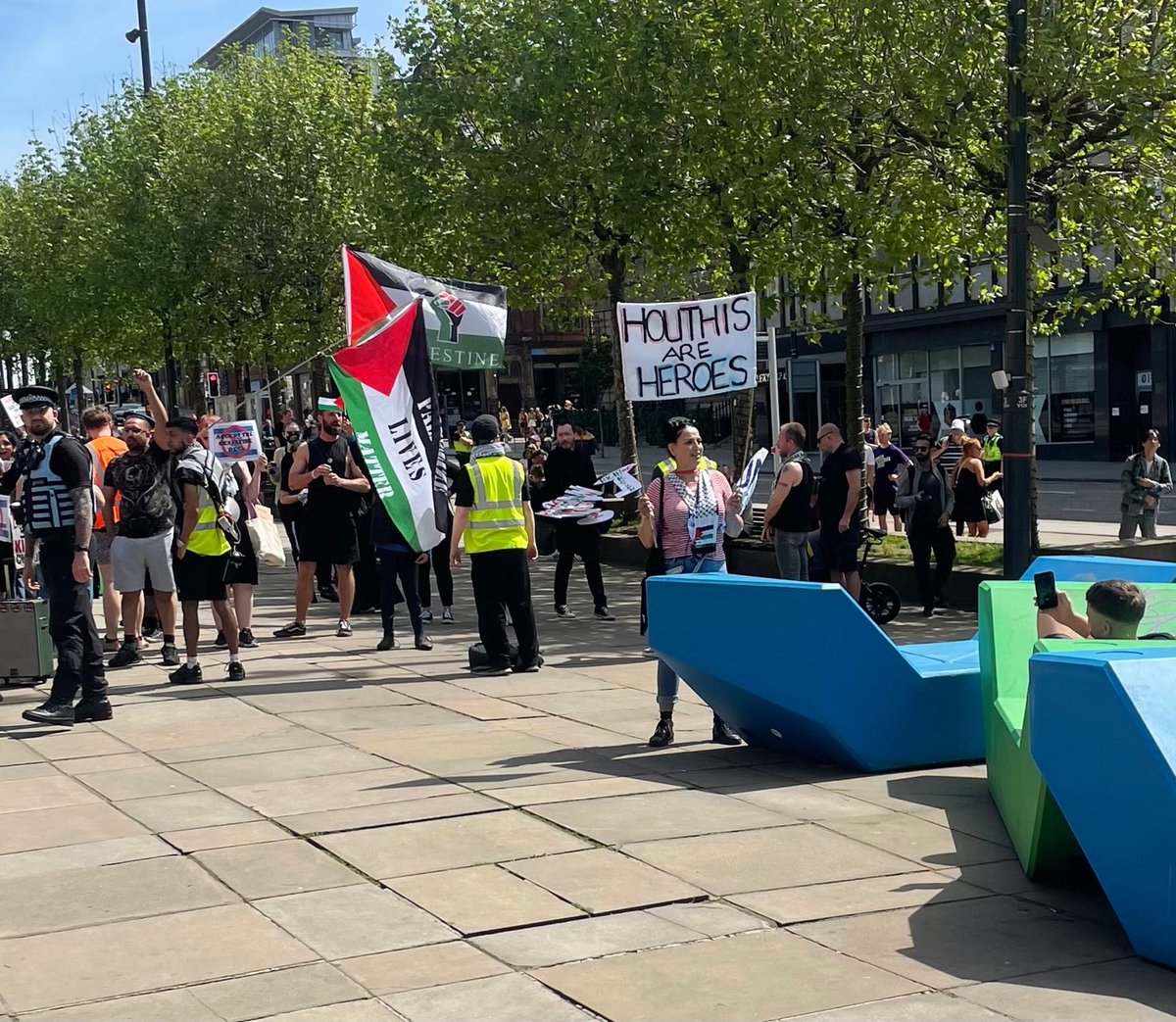 In Leeds now they are supporting terrorists @habibi_uk @antisemitism