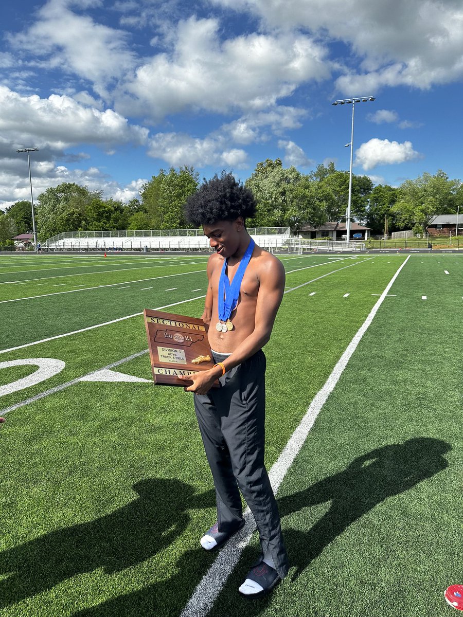 Kingston Brown tweet media
