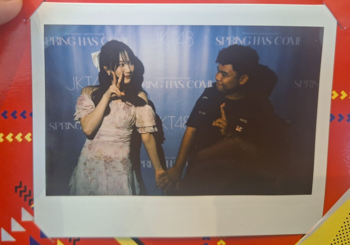 kuroashi161_'s tweet image. 2 sisi banget ni kita sha saling melengkapi, siang dan malam kali yaa😭😭 @L_MarshaJKT48 
#JKT48SpringHasCome 
thankyou shaa, seneng bangett jumpa ama kamu❤️, gabakal aku lupain pengalaman yg berharga ini

@marshaoshi_ udah begini gw, belum bisa di acc yak?😋