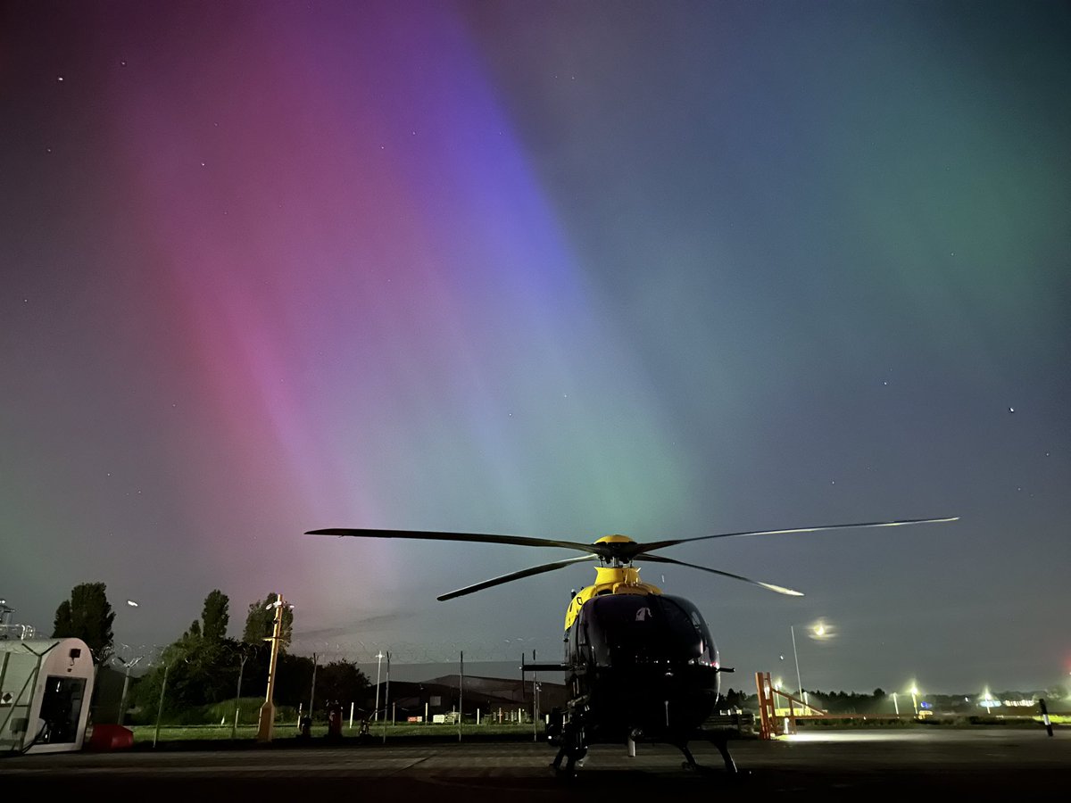 Who was lucky enough to catch the #Auroraborealis last night? Here’s a fantastic picture of G-POLD bathing in the #northenlights