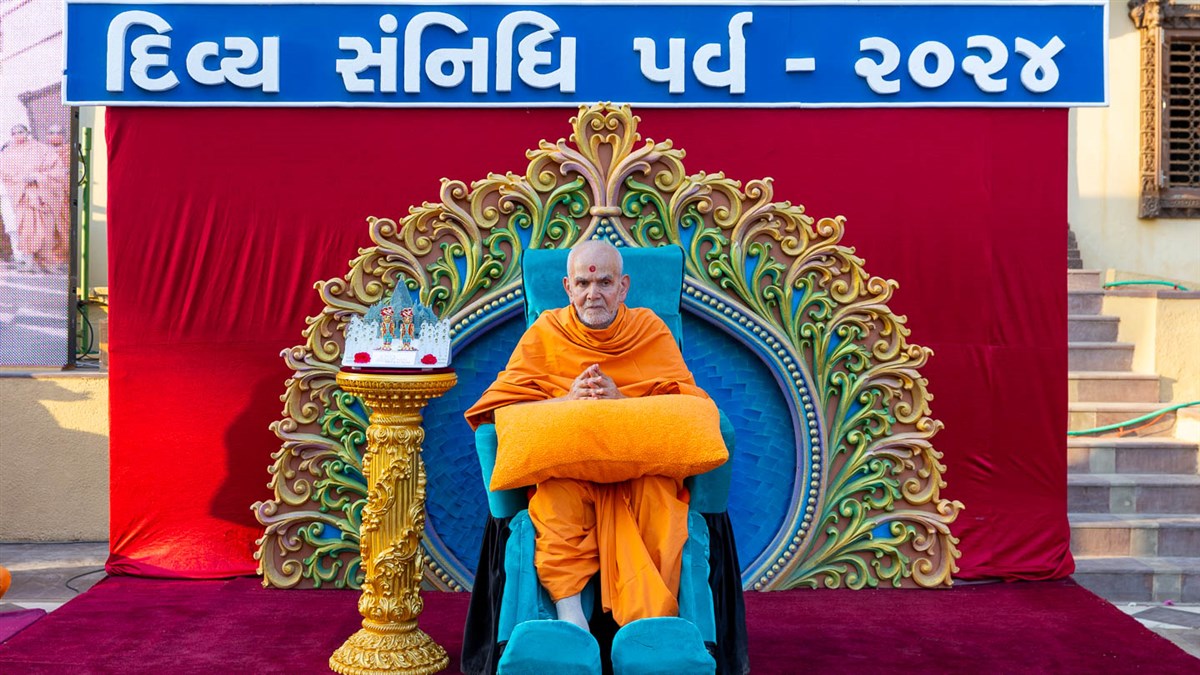 HH Mahant Swami Maharaj's Vicharan: 10 May 2024, Sarangpur, India gfrc6.app.goo.gl/NEFb
