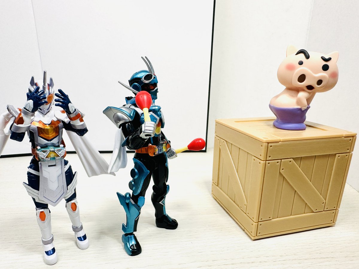 召喚するタイミングがちょっと惜しかったかも…

#装動 
#仮面ライダーガッチャード 
#仮面ライダーマジェード 
#クレヨンしんちゃん 
#ぶりぶりざえもん 
#イザフォト 
#フィギュア撮影友の会 
#オモ写