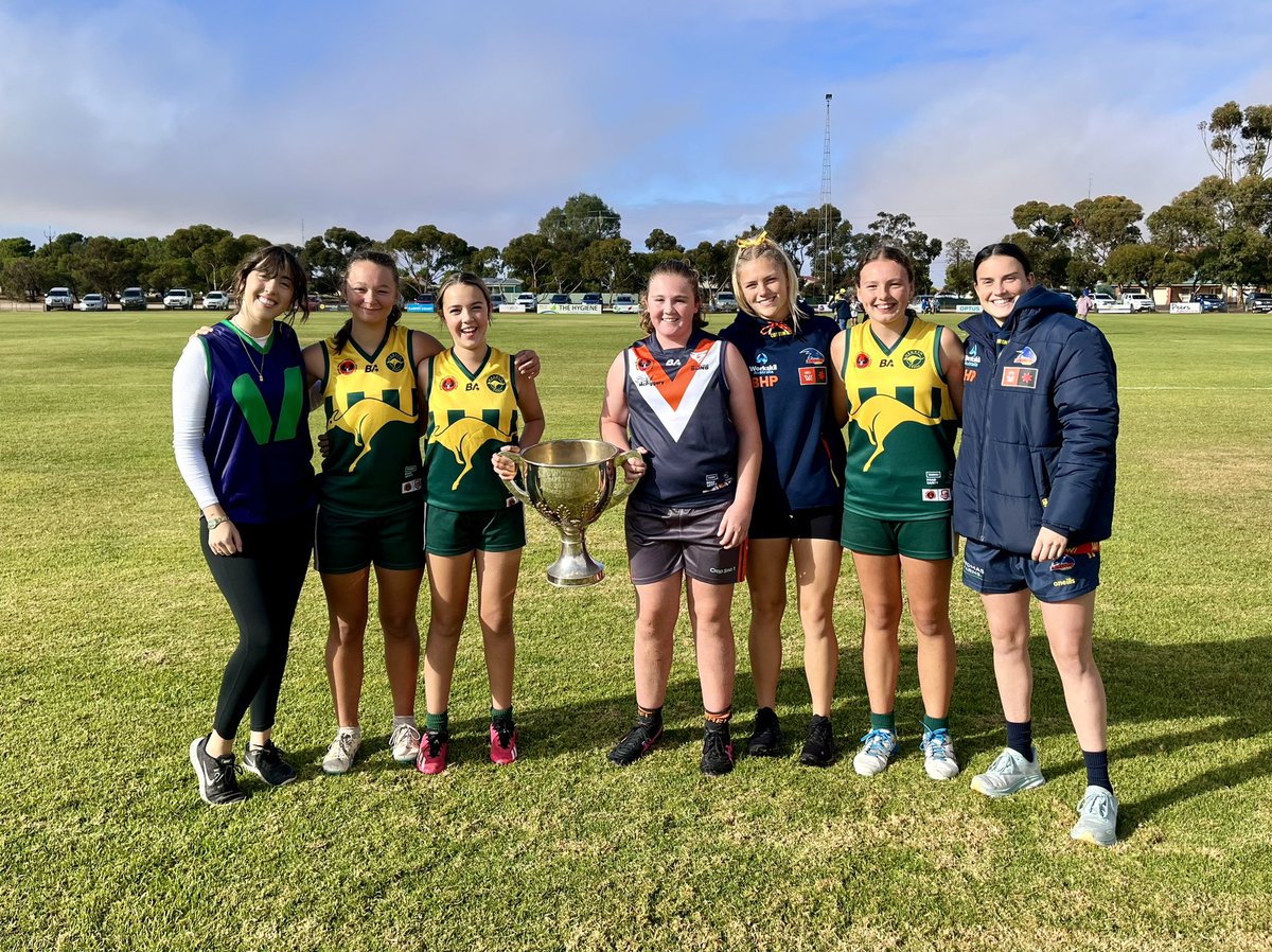 Our Viterra and Crows representatives have arrived at the Lameroo Football Club today for our first Country Connect event! We are looking forward to an exciting day with the Southern Mallee Suns, and proud to be contributing to the Southern Mallee community in a new way with this