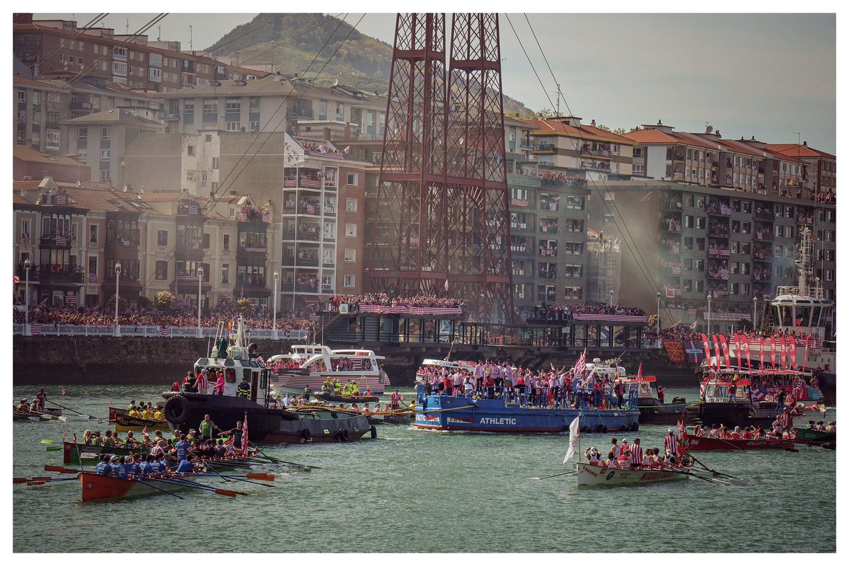 EDPdanidepablos's tweet photo. La Gabarra (parte II)
Un mes después, que gran día. 

#danidepablosfotografia #fotografiados #lagabarra #copadelrey #campeonesdecopa #athleticclub #athletictxapeldun #zuzaranagusia #lagabarraathletic https://t.co/D5HbQARacZ