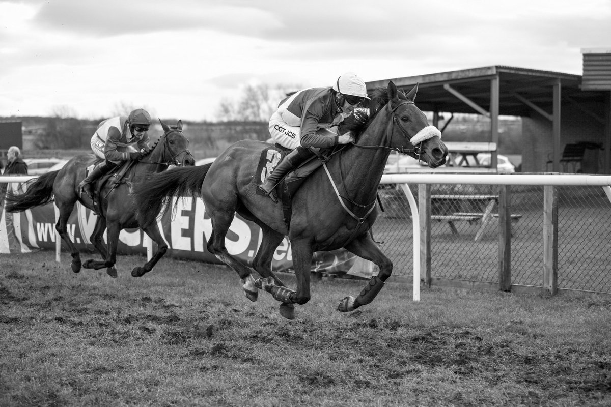 A tough day for the yard yesterday. William is back home having been checked over in hospital and thankfully will make a full recovery. We’re devastated to have an empty stable at the yard this morning, our thoughts are with the Metcalfe family, who bred and raced the wonderful…