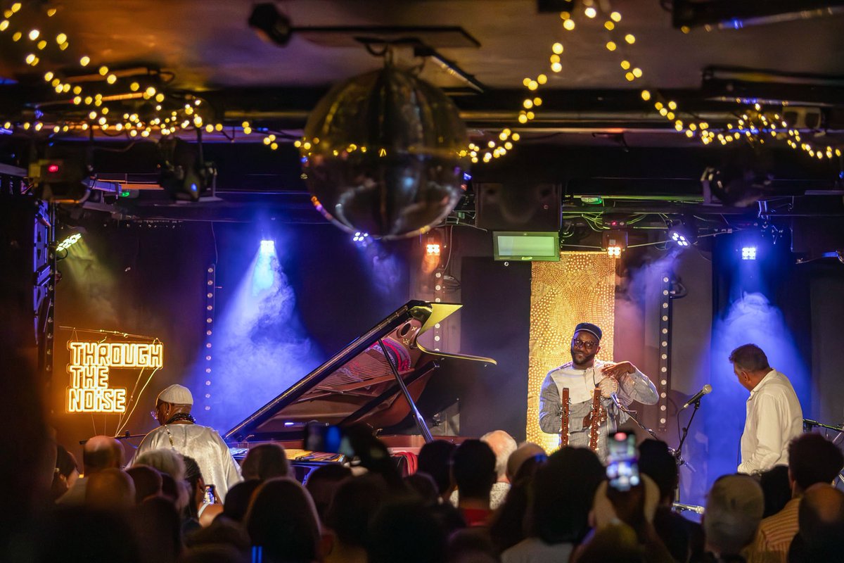 Live review of SUBA Trio, featuring. @OmarSosaMusic, @seckoukeita, Gustavo Ovalles at @wardrobeleeds last night. Another wonderful @through_t_noise promotion. Read all about it on @godisinthetv godisinthetvzine.co.uk/2024/05/11/liv…